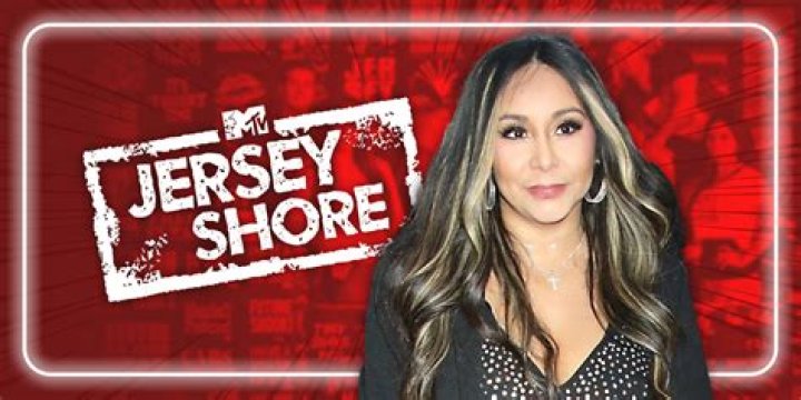 'Jersey Shore' Recap: Snooki Pees On Herself & Mike The Situation Thinks The House Hates Him