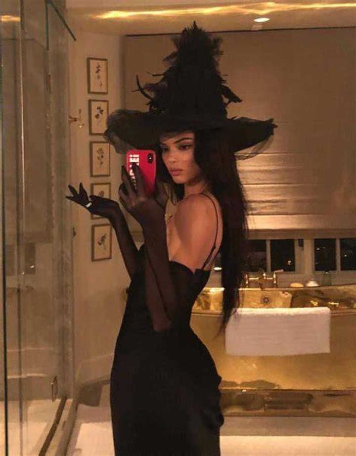 15 Models Rocking Super Sexy Halloween Costumes: Kendall Jenner, Gigi Hadid & More