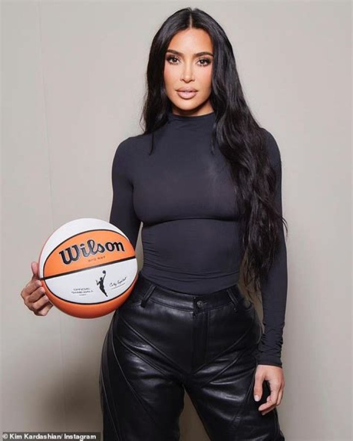 20 Stars Looking Sexy In Skintight Bodysuits: Kim Kardashian, Taylor Swift & More