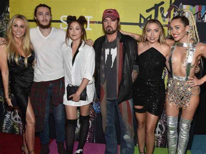 2015 MTV Video Music Awards’ Men’s Fashion — PICS