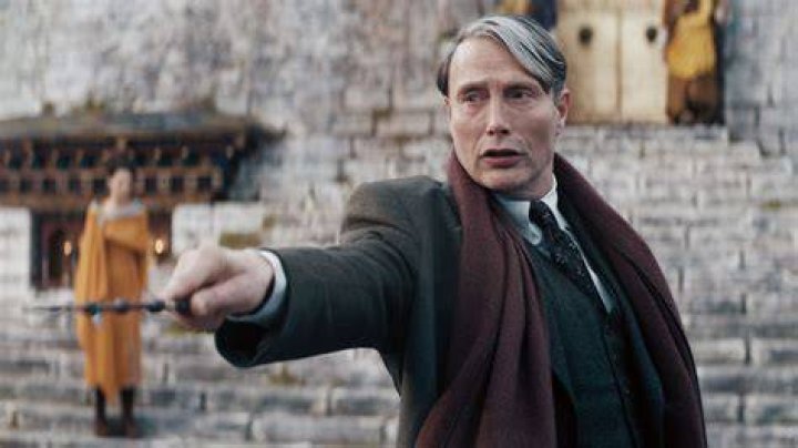 5 Things About The New Actor Playing Grindelwald – Hollywood Life