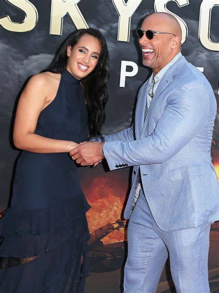 5 Things About ‘The Rock’s Daughter Who Made WWE Debut – Hollywood Life