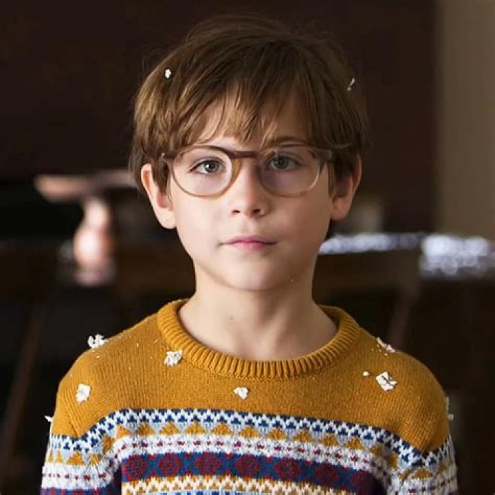 6 Holiday Movie Kids Then & Now: See Your Favorite Stars All Grown Up