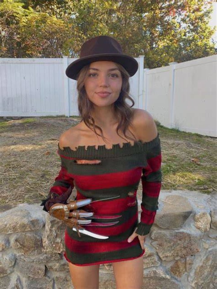 8 Celebs Busting Out Of Their Sexy Halloween Costumes With Crazy Cleavage In 2018