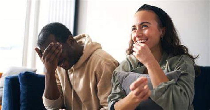 9 Ways To Get Out Of An Awkward First Date… After Its Started