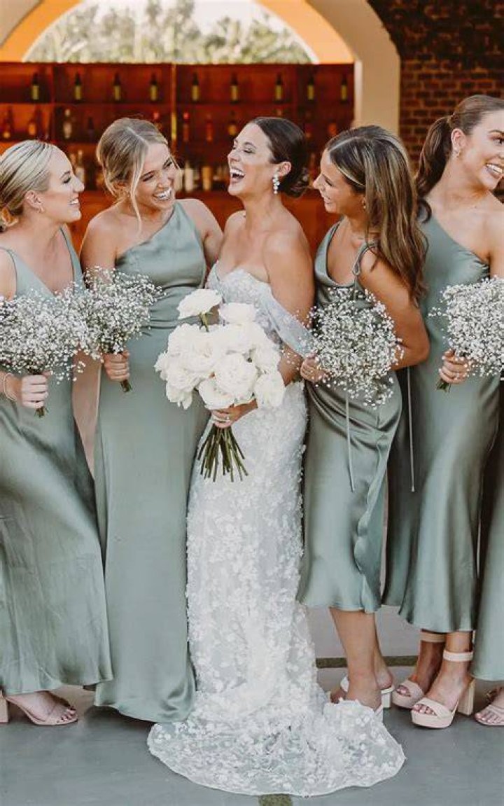 A Bride’s Bridesmaids Are Gone – Hollywood Life