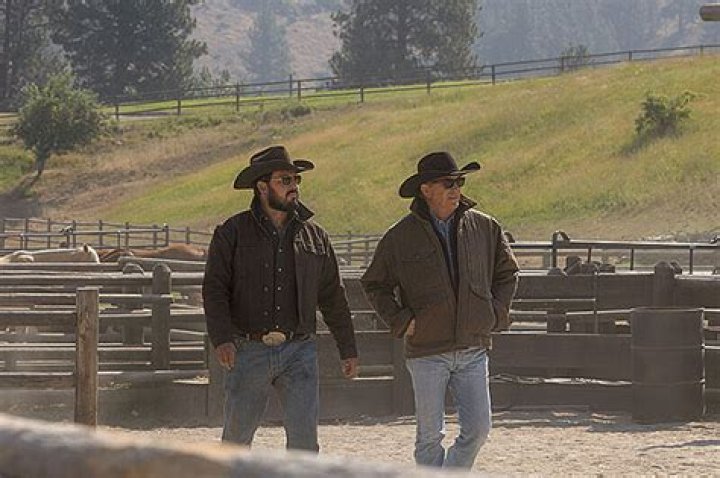 A Cowboy Dies During The Gathering In Season 5 – Hollywood Life