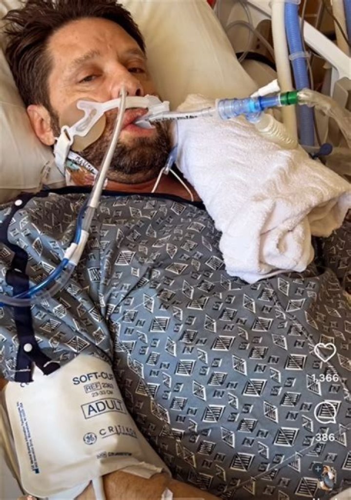 Actor Hospitalized For ‘Very Serious’ Surgery – Hollywood Life