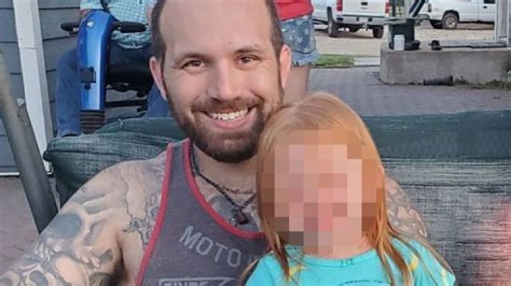 Adam Lind’s Drug Use Revealed In Shocking New Photos By Ex-Girlfriend – Hollywood Life