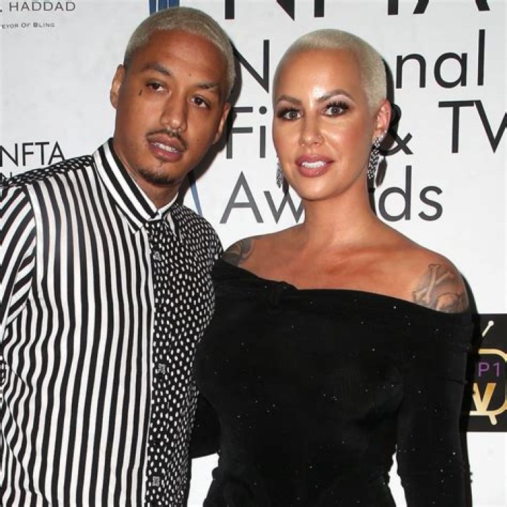 Alexander Edwards Admits He Cheated On Amber Rose – Hollywood Life