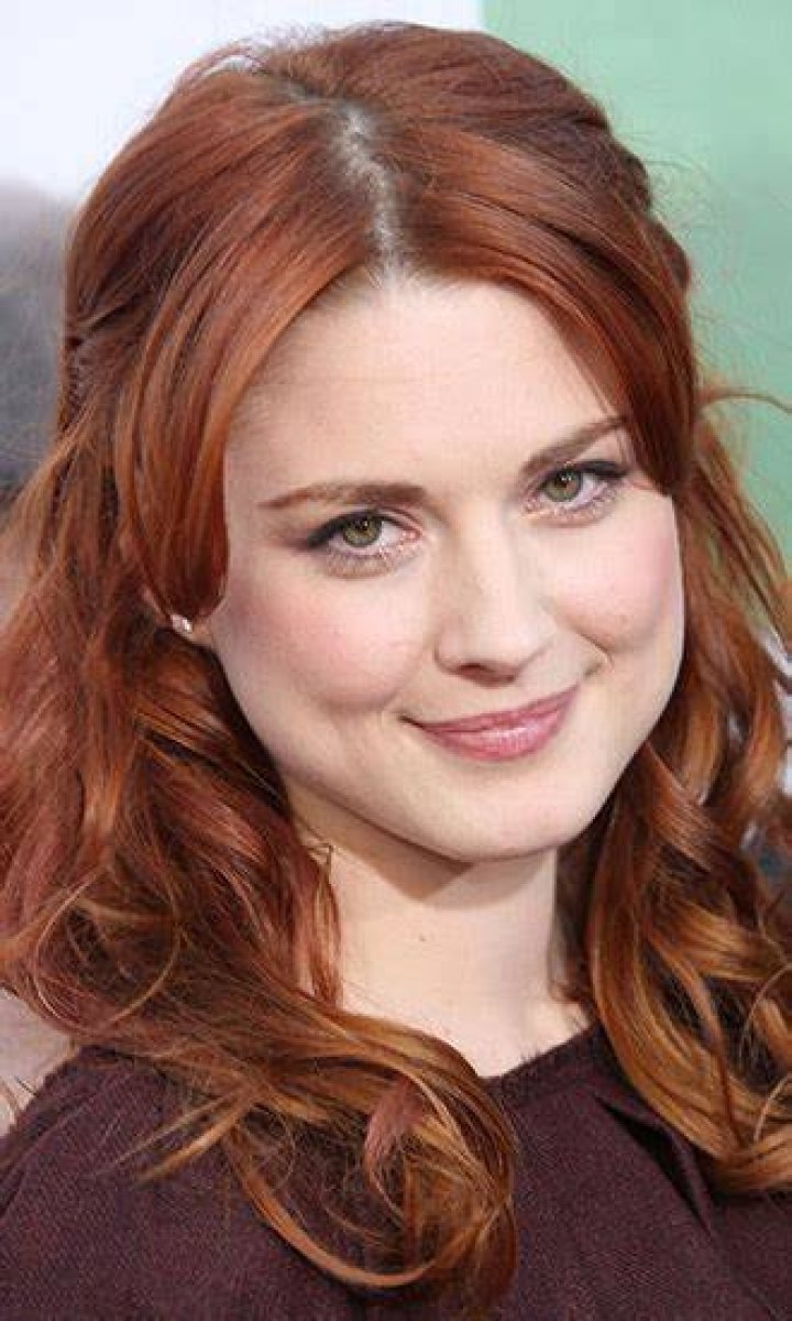 Alexandra Breckenridge – Hollywood Life