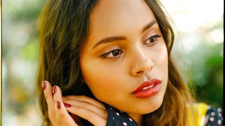 Alisha Boe Reveals How ’13 Reasons Why’ Helps Her Handle Bullies – Hollywood Life