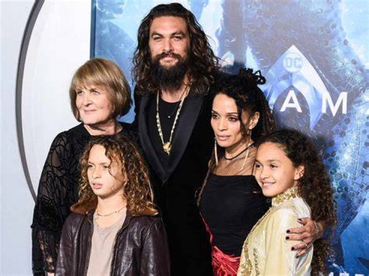 All About His Two Children – Hollywood Life