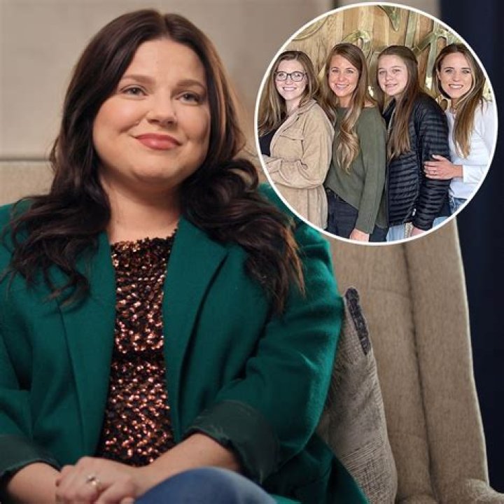 Amy Duggar Fires Back At Internet Troll Who Says She Should ‘Pop Out’ More Kids: ‘The Audacity’