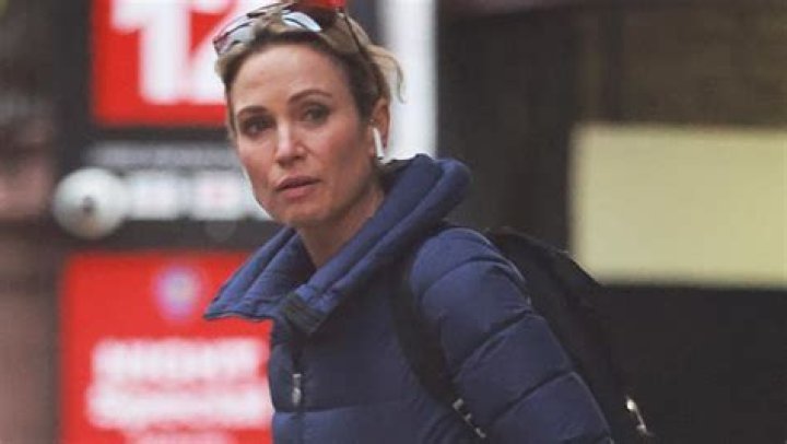 Amy Robach Leaves T.J. Holmes’ Apartment After Wife Breaks Silence – Hollywood Life