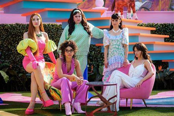 Ana Cruz Kayne On Playing Supreme Court Justice Barbie (Exclusive) – Hollywood Life