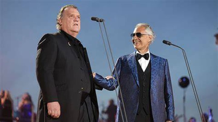 Andrea Bocelli Performs At King Charles Coronation Concert: Watch – Hollywood Life
