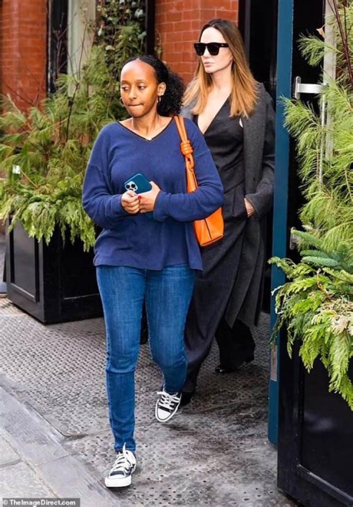 Angelina Jolie Goes On Outing With Daughter Zahara in NYC: Photos – Hollywood Life