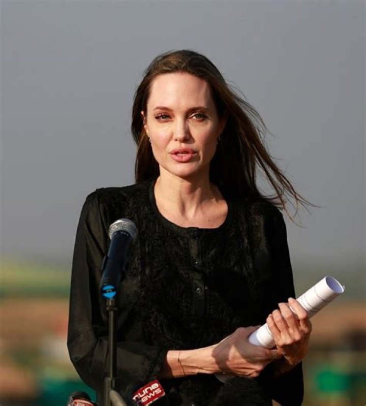 Angelina Jolie’s Rohingya Refugee Camp Visit — Pics
