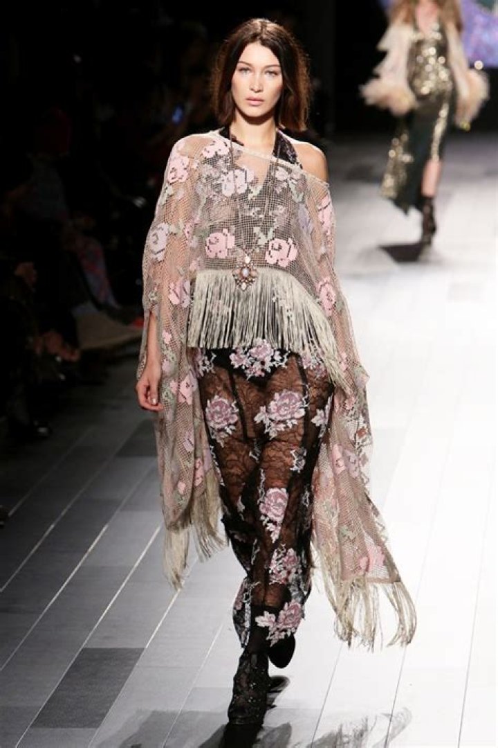 Anna Sui SS18 NYFW Show — Pics