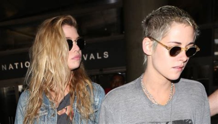 Are Stella Maxwell & Kristen Stewart Breaking Up Over Bella Hadid? – Hollywood Life