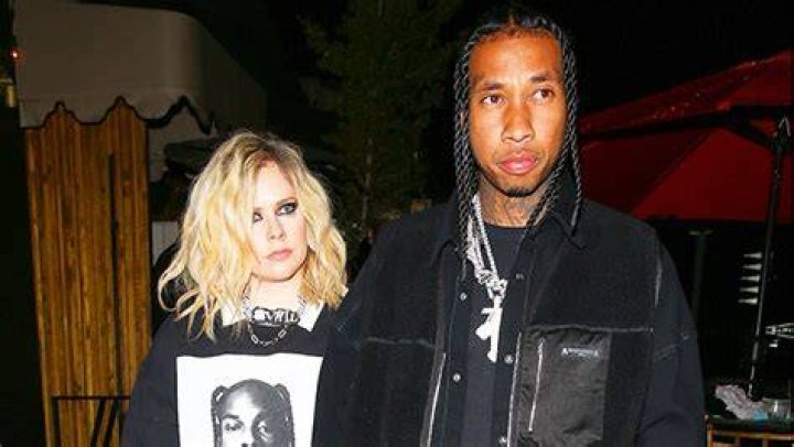 Avril Lavigne & Tyga Hold Hands At Kyrie Irving’s Birthday Party – Hollywood Life