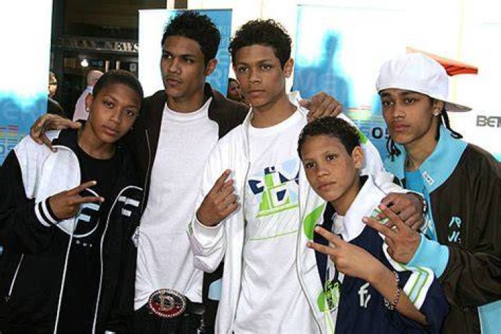 B5 — Pics – Hollywood Life