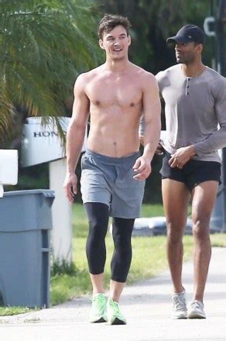 ‘Bachelorette’s Tyler Cameron Poses In Just His Underwear For New, Sexy Ad Campaign — See Pics