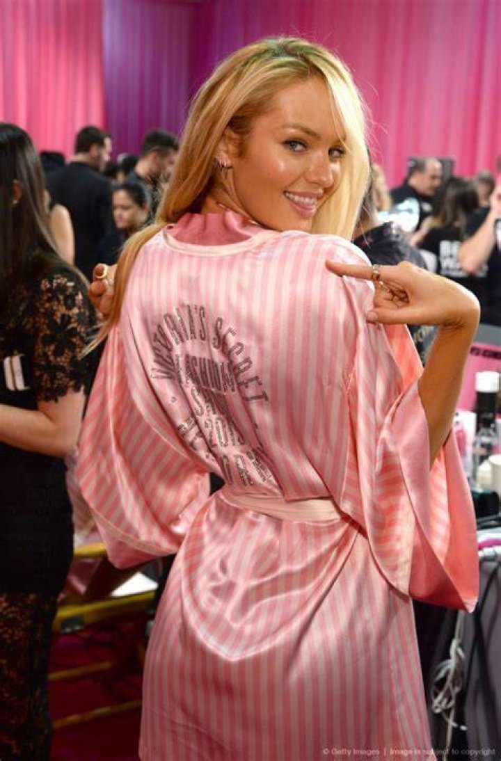 Backstage At The Victoria’s Secret Fashion Show 2017 — PICS