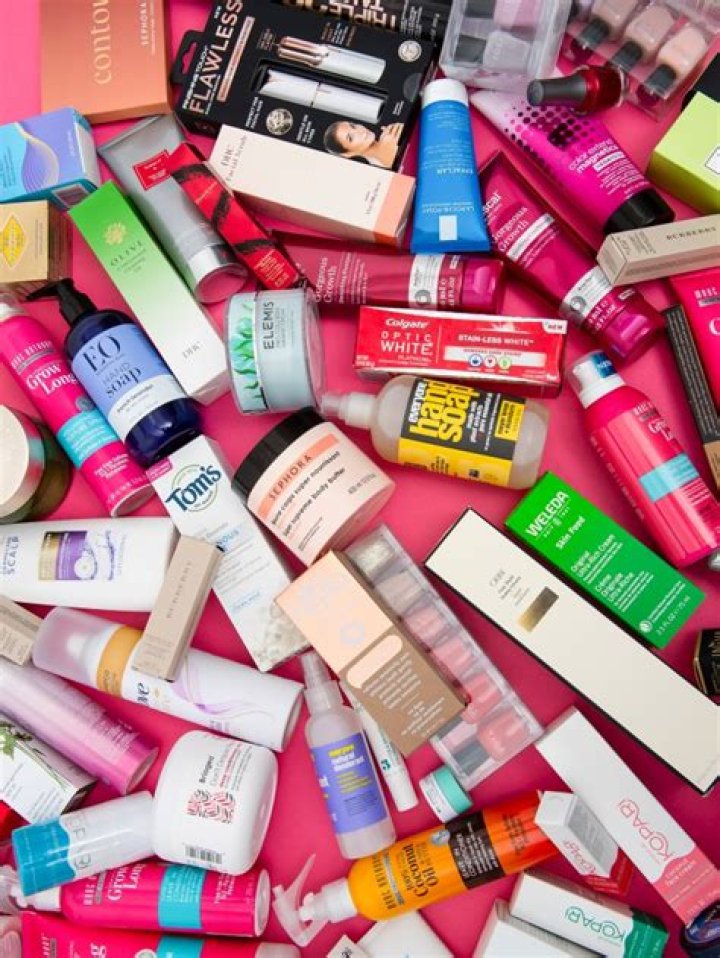 Behind-The Scenes Of The 2018 HollywoodLife Beauty Awards