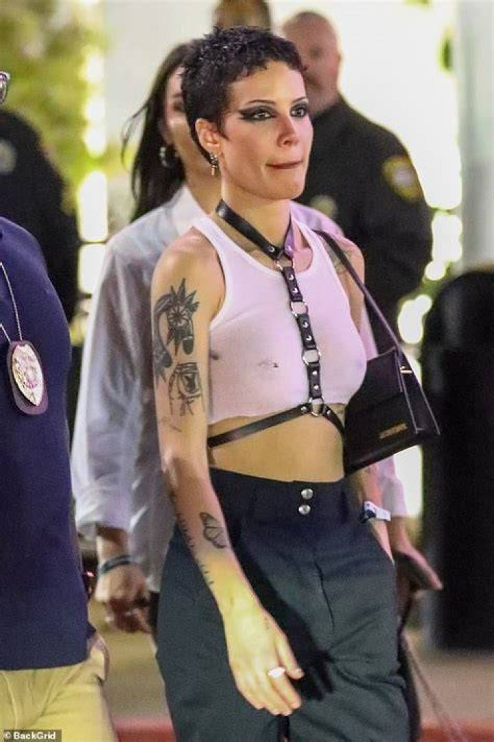 Bella Thorne In Sheer Bra At Club — See Her Nipple-Baring Look – Hollywood Life