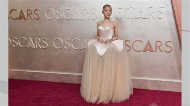 Best Oscars Dresses 2020 — See Academy Awards Best Dressed