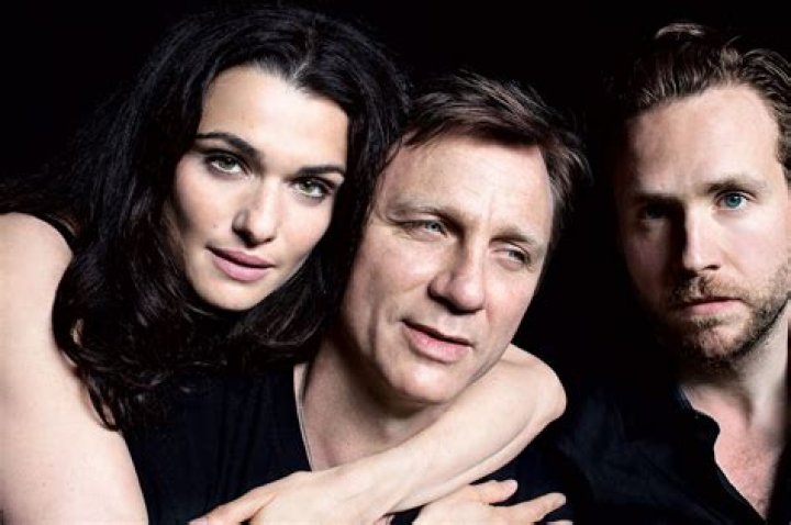 ‘Betrayal’ — Rachel Weisz & Daniel Craig In Sexy New Broadway Show – Hollywood Life