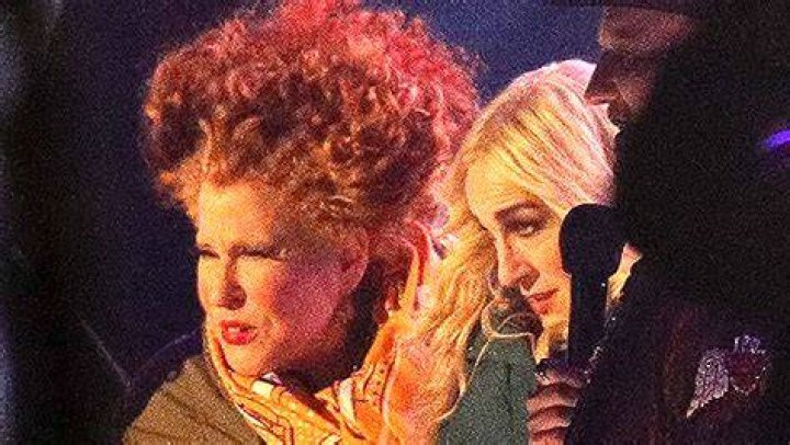 Bette Midler, SJP, & Kathy Najimy Spotted Filming 1st ‘Hocus Pocus’ Scenes Together