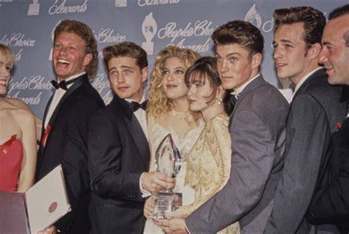 ‘Beverly Hills, 90210’ Cast Through The Years – Photos Of The Actors – Hollywood Life