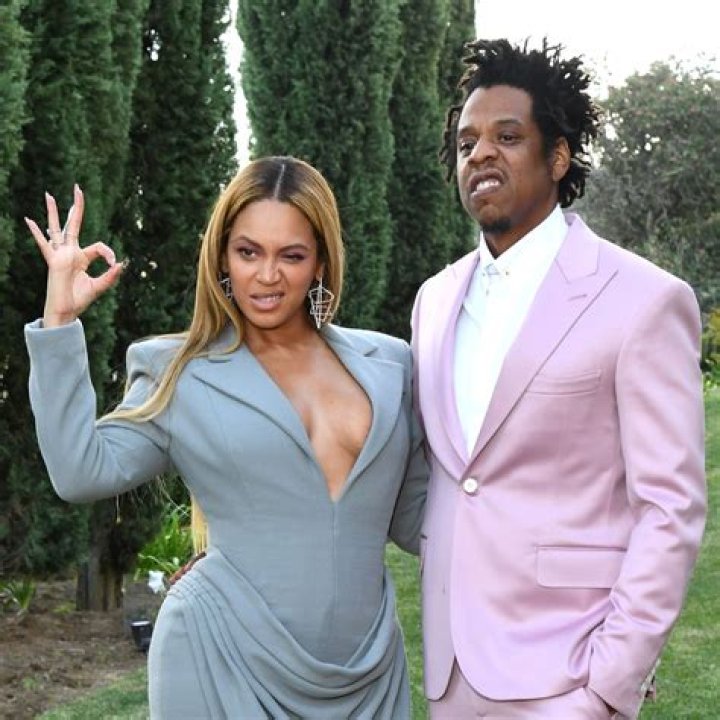 Beyonce & Jay Z Slammed For Not Brushing Her Hair – Hollywood Life