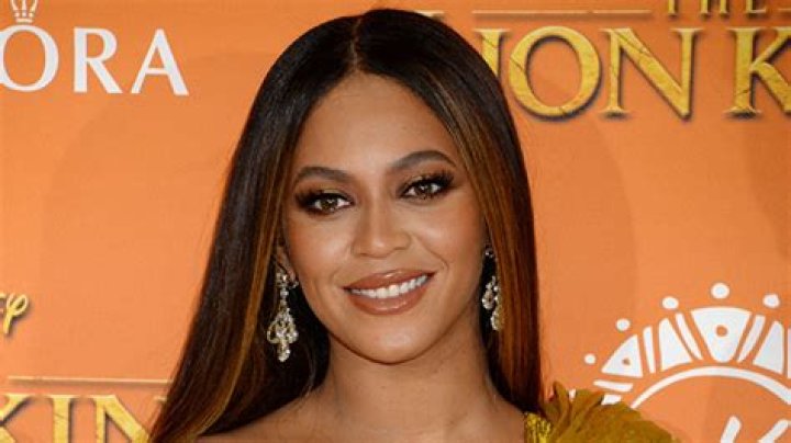 Beyonce’s Favorite Lip Balm for Chapped Lips – Hollywood Life
