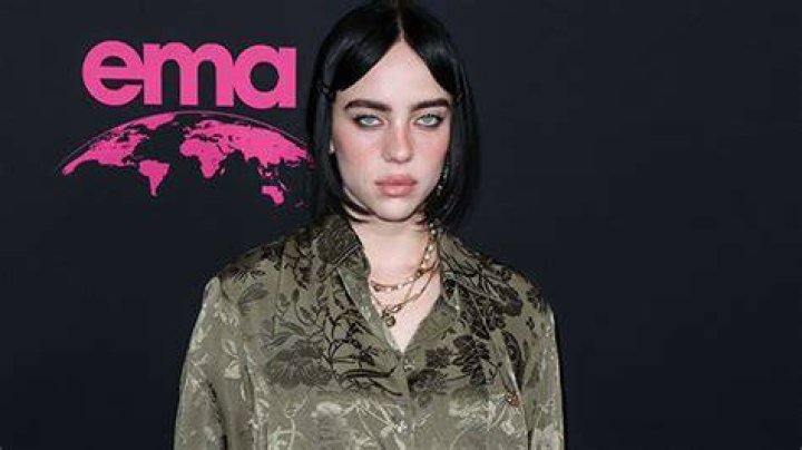 Billie Eilish Attends Halloween Horror Nights at Universal Studios – Hollywood Life