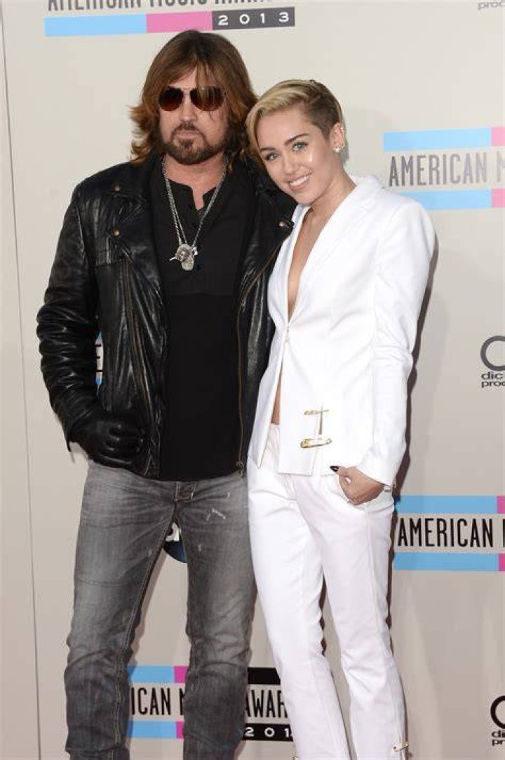 Billy Ray Cyrus – Hollywood Life