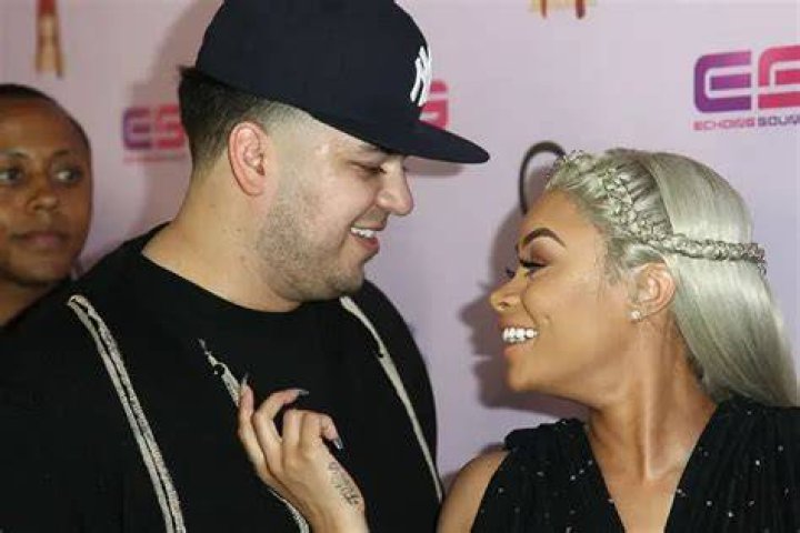 Blac Chyna & Rob Kardashian: Photo Of Her Kissing Guy That Caused Alleged Rage — Pic