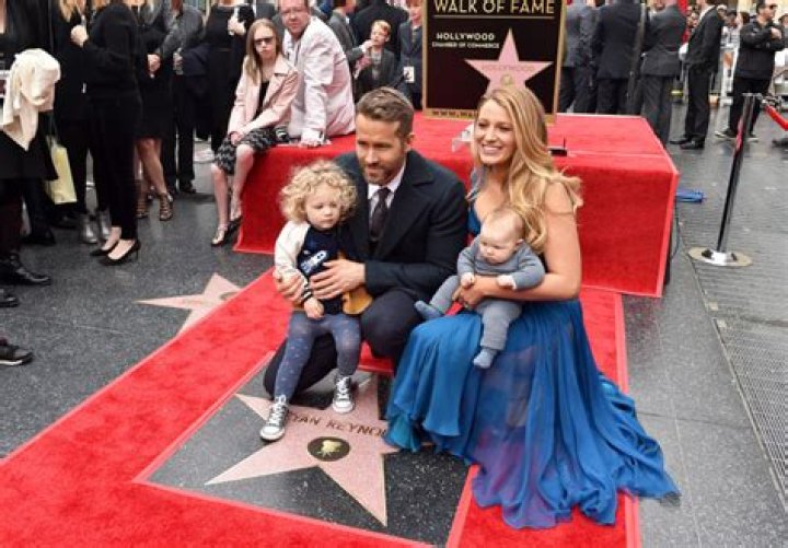 Blake Lively & Ryan Reynolds Hold Hands During Paris Getaway: Sweet Photo