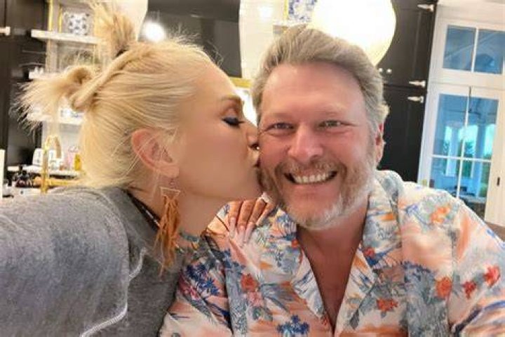 Blake Shelton Celebrates Gwen Stefani on Her Birthday: Photo – Hollywood Life