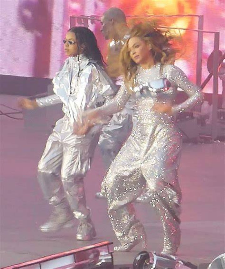 Blue Ivy & Beyonce Match In Silver Outfits On Renaissance Tour – Hollywood Life