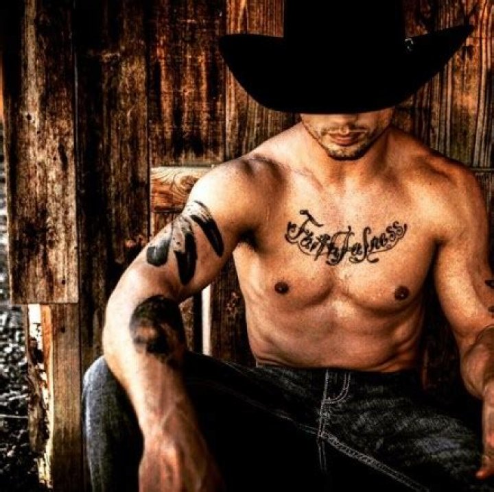 Bonner Bolton: Come Drool Over The ‘DWTS’ Contestant’s Sexiest Pics Ever