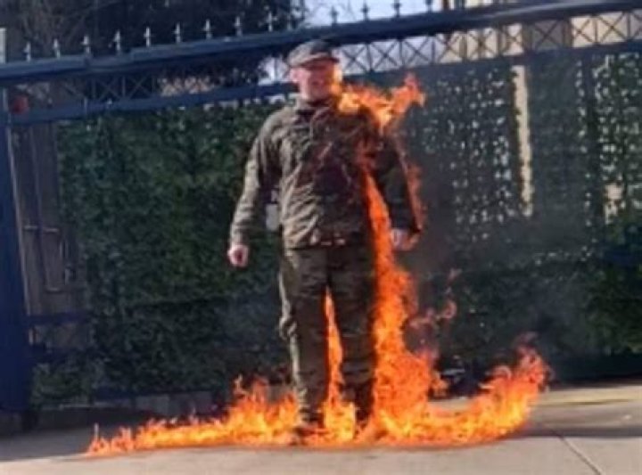 Boyfriend Sets Mother Of Six On Fire In Front Of Her Terrified Children. How Horrible.