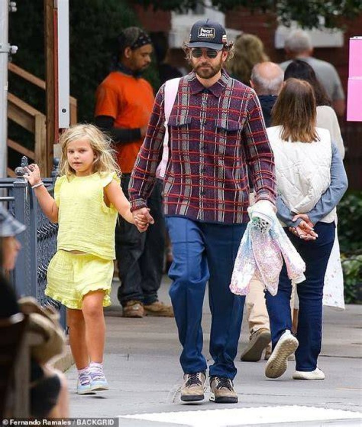 Bradley Cooper Bundles Up With Daughter Lea, 2, On Lunch Date In New York – See Pics