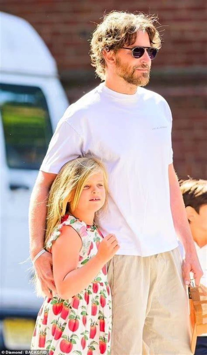 Bradley Cooper Gushes About Daughter Lea, 6, & Says He Doesn’t Know if He’d Be ‘Alive’ if He Wasn’t a Dad