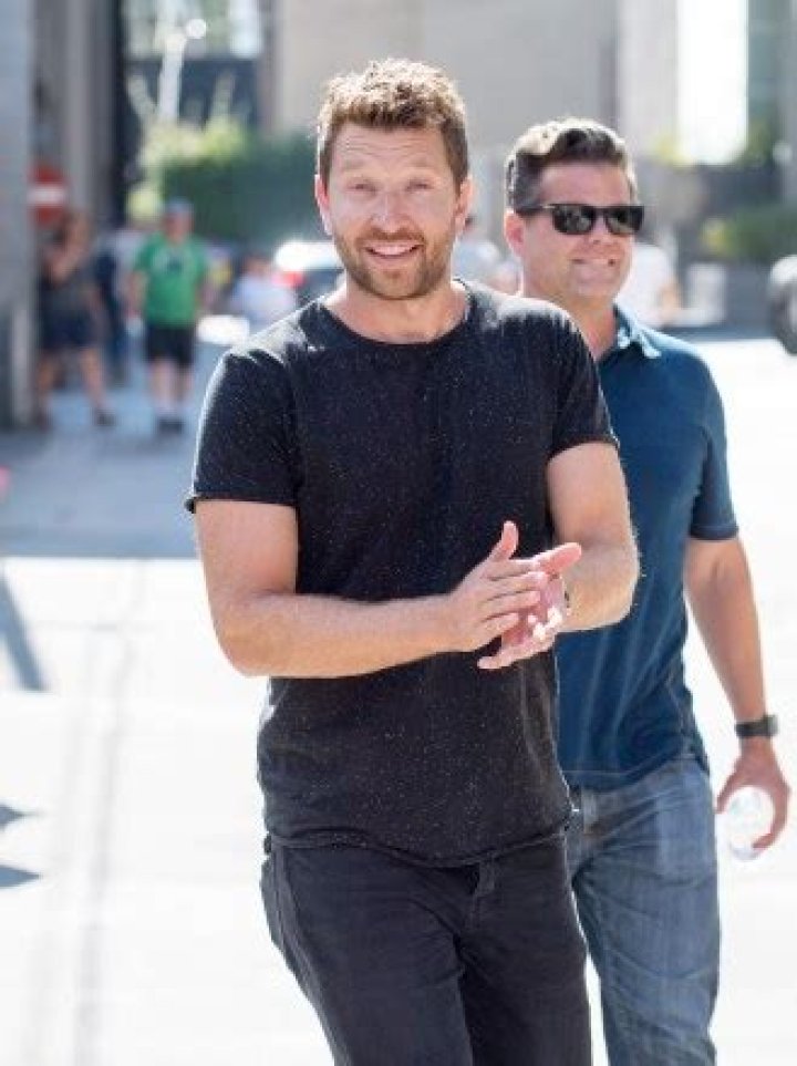 Brett Eldredge Reveals If ‘Gabrielle’ In His ‘Nostalgic’ New Song Is A Real Person From His Past