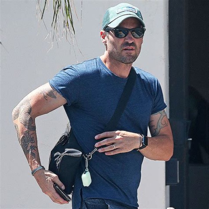 Brian Austin Green’s Weight Loss Due To Ulcerative Colitis – Hollywood Life