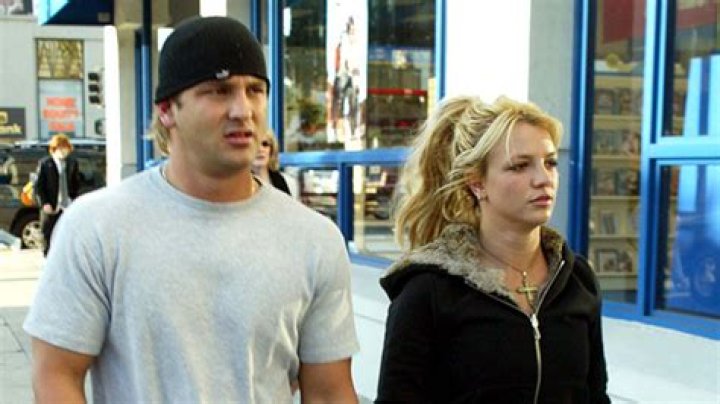 Britney Spears Shares Rare Photo of Brother Bryan Spears – Hollywood Life